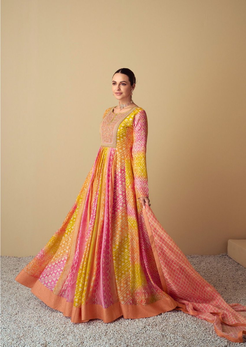 GULKAYRA DESIGNER VAARI 7486-7487 1