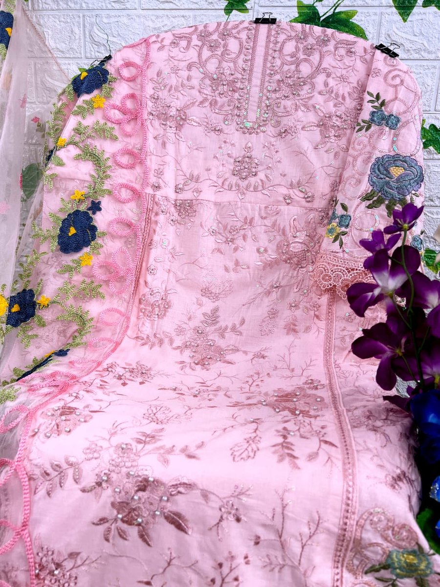 Dinsaa Suit 220 Design 2
