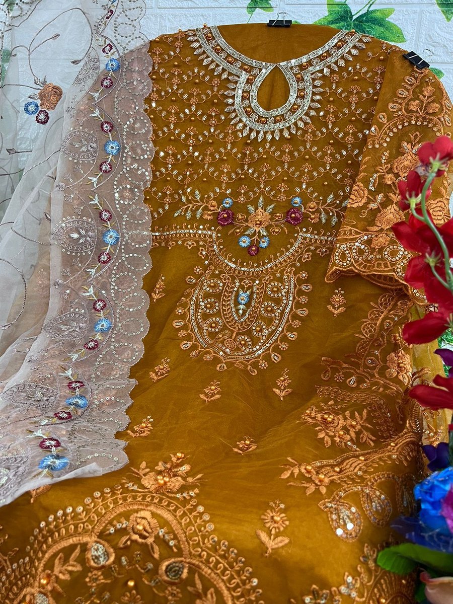 Serine Pakistani Suit S-173 Design 4