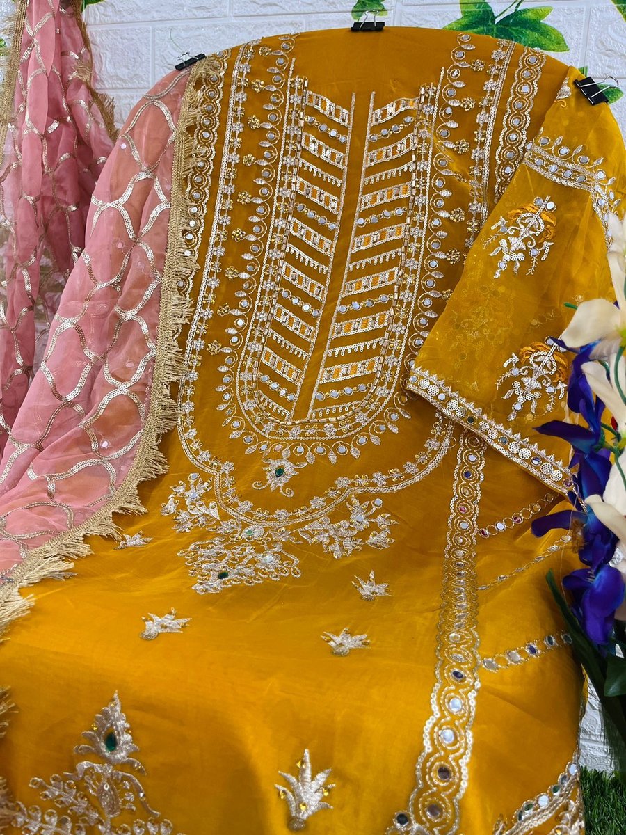 Serine Pakistani Suit S-123 Design 3