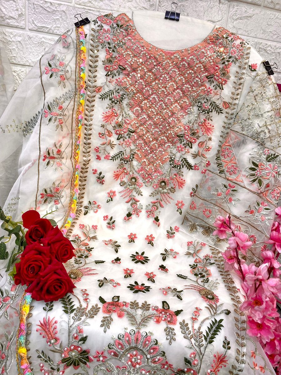 Ramsha Suit R-597 Design 3