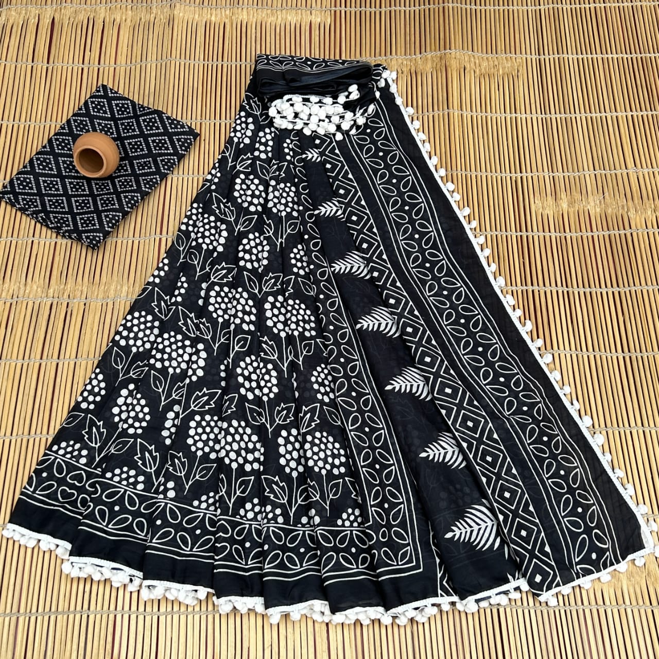 BAGRU PRESENT BLOCK PRINT SAREE WITH POMPOM 11