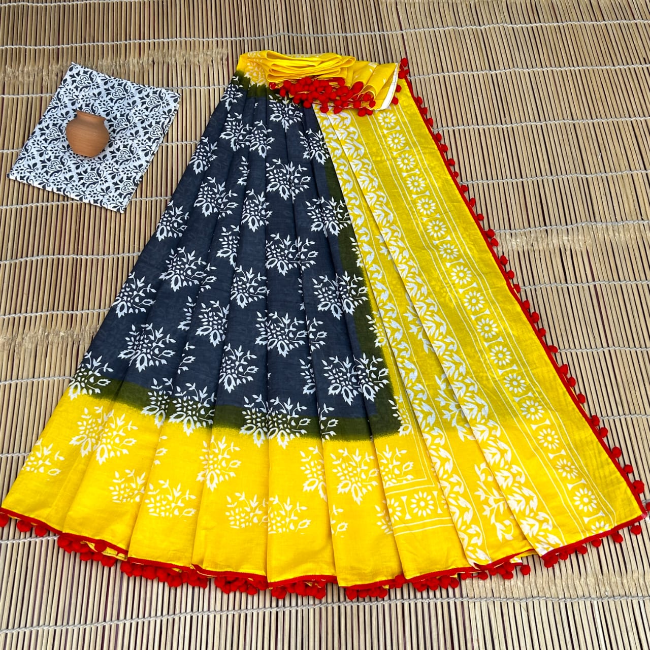 BAGRU PRESENT BLOCK PRINT SAREE WITH POMPOM 16
