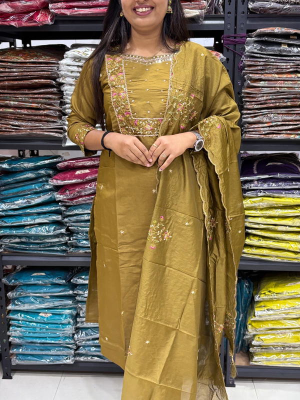 N F FASHION PRESENT 3 PCS KURTI SET WITH HAND WORK