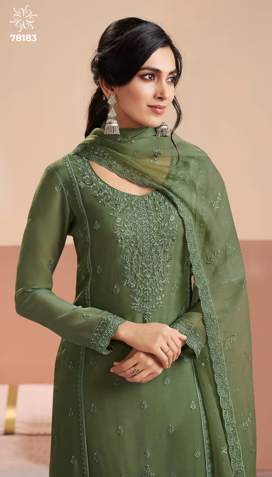 VINAY KULEESH INAYYAH UNSTITCHED ORGANZA CHIFFON  DRESS MATERIAL SERIES 78181 5