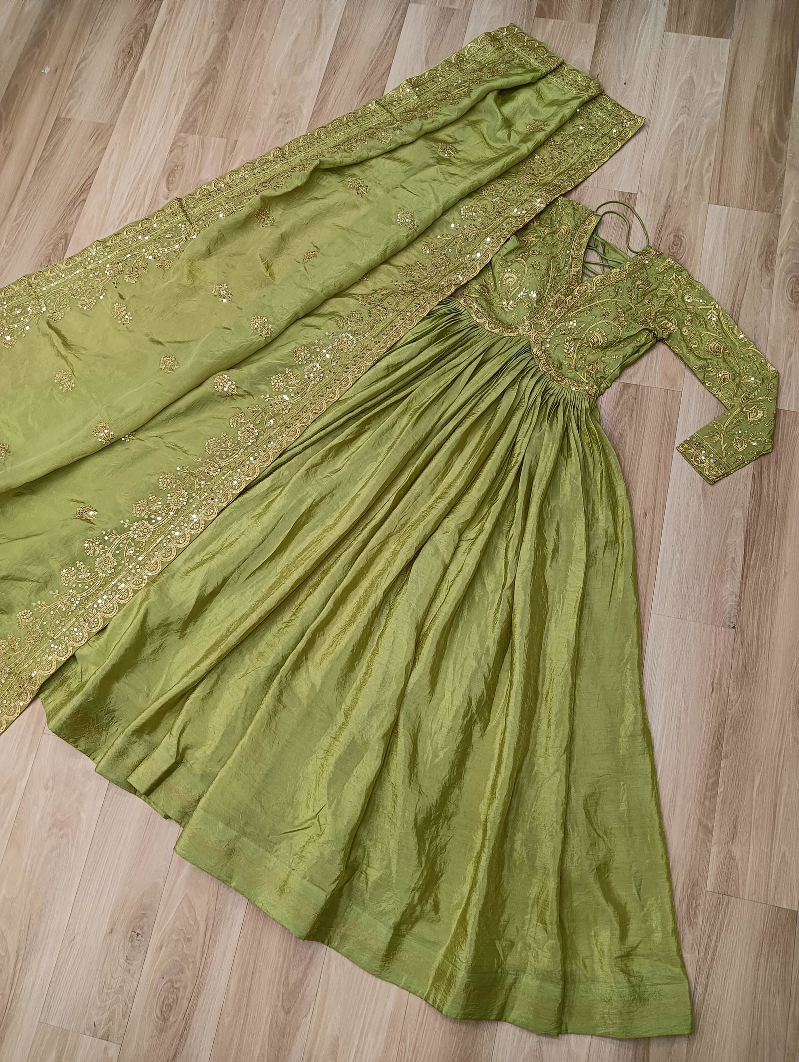 GOWN DUPATTA COLLECTIONS FLOOR LENGTH GONS BY LV 5