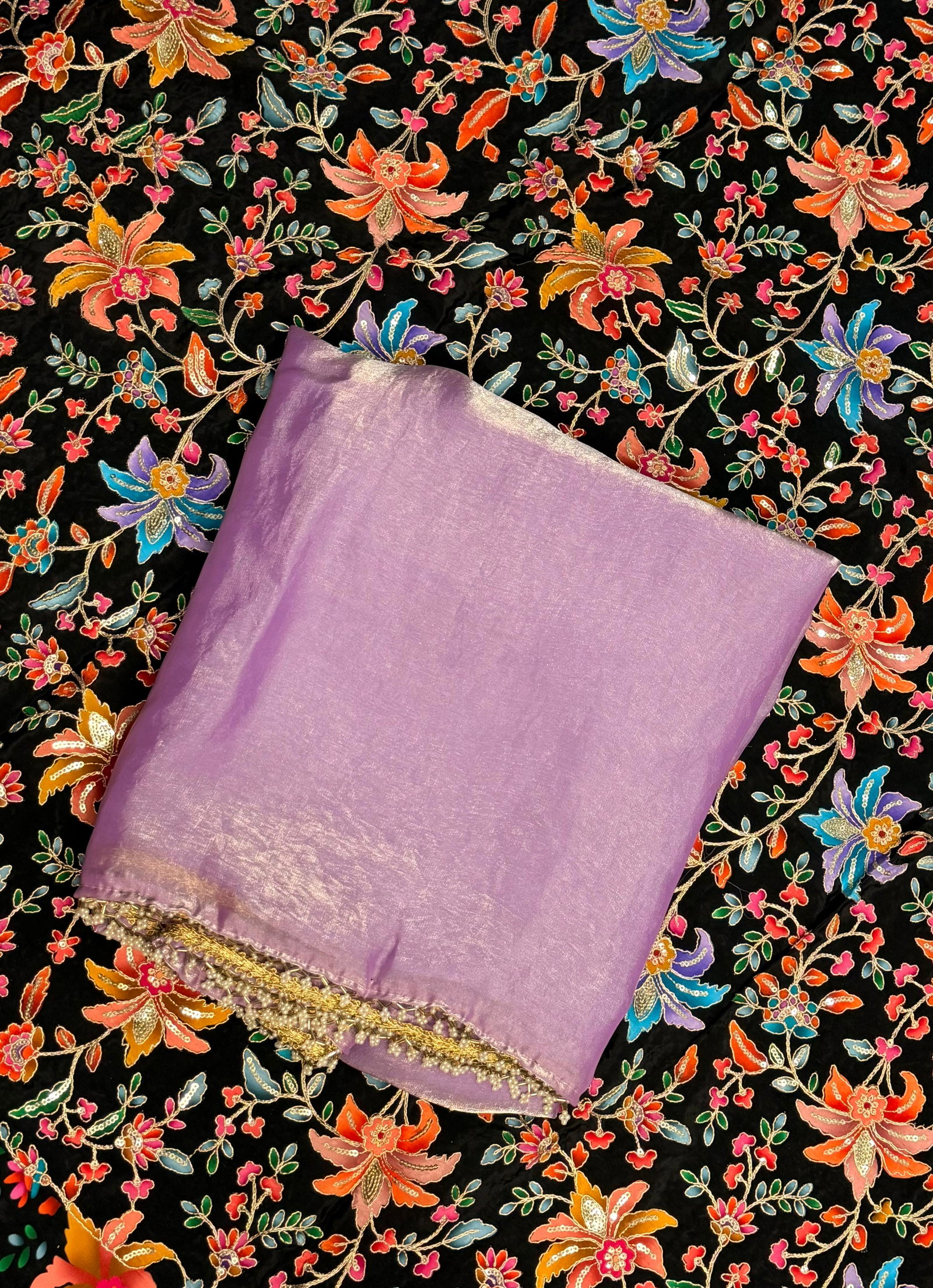 NEW COLLCETION FANCY LIGHT WEIGHT WEIGTLESS SAREES BY DG 7