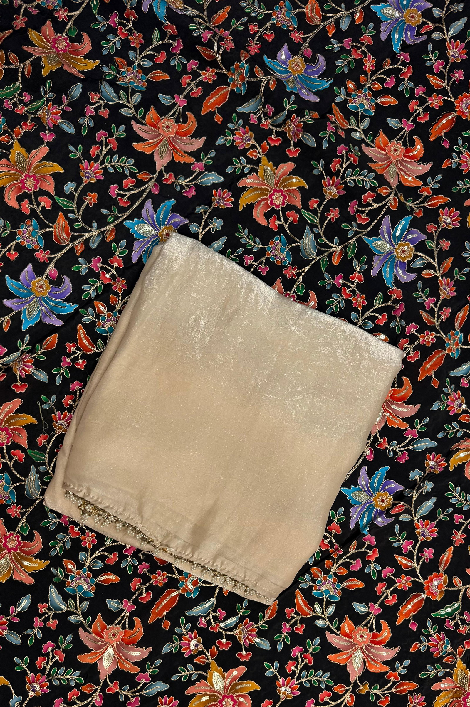 NEW COLLCETION FANCY LIGHT WEIGHT WEIGTLESS SAREES BY DG 8