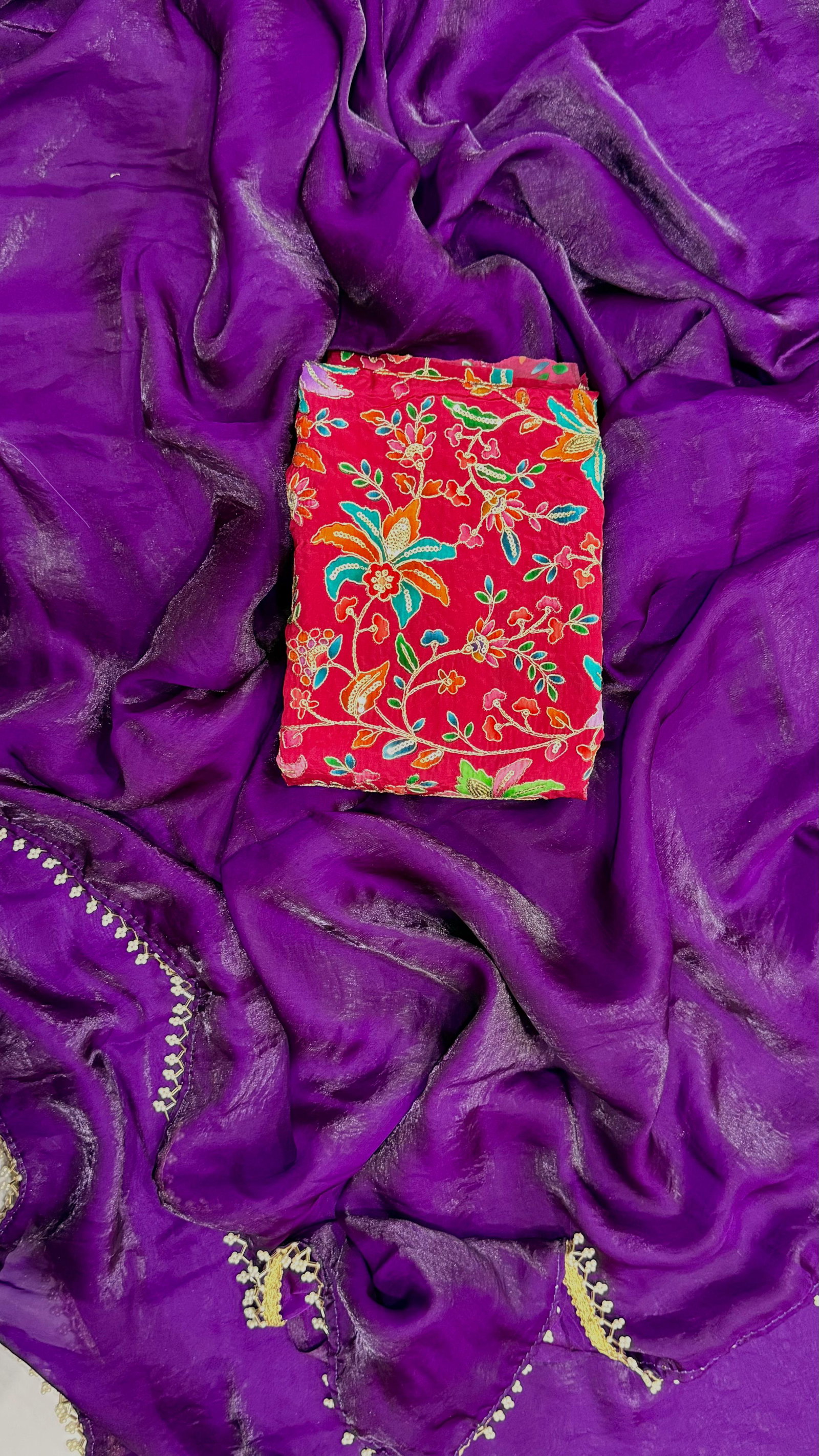 NEW COLLCETION FANCY LIGHT WEIGHT WEIGTLESS SAREES BY DG 6