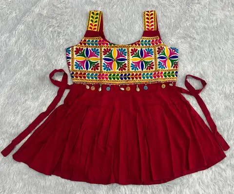 Trending Navratri Short Top 2026 9