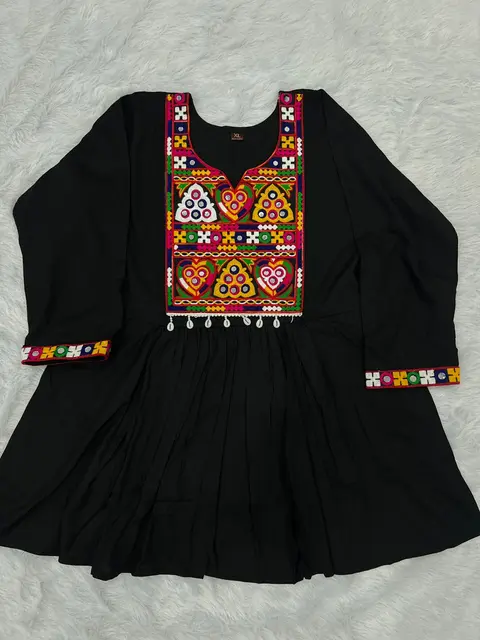 Navratri Short Kurti, Garba Top, Dandiya Dress, Gujarati Top 4