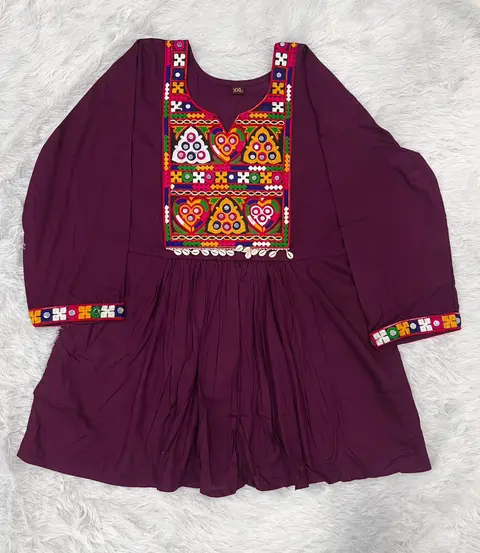 Navratri Short Kurti, Garba Top, Dandiya Dress, Gujarati Top 2