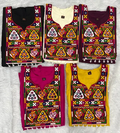 Navratri Short Kurti, Garba Top, Dandiya Dress, Gujarati Top 1