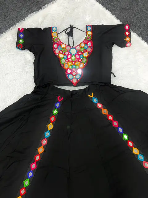 Trendy Navratri Chaniya Choli Surat 6