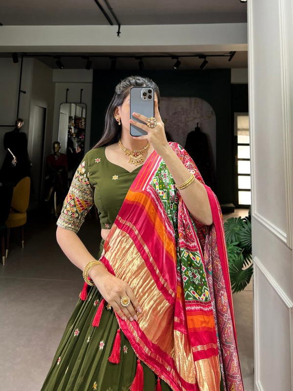 LNB 1121 DESIGNER GEORGETTE LEHENGA CHOLI WHOLESALER IN INDIA
