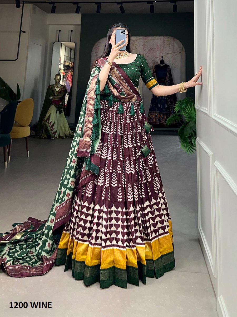 AAWIYA MORNI 1200 DESIGNER SILK LEHENGA CHOLI WHOLESALER IN INDIA 1