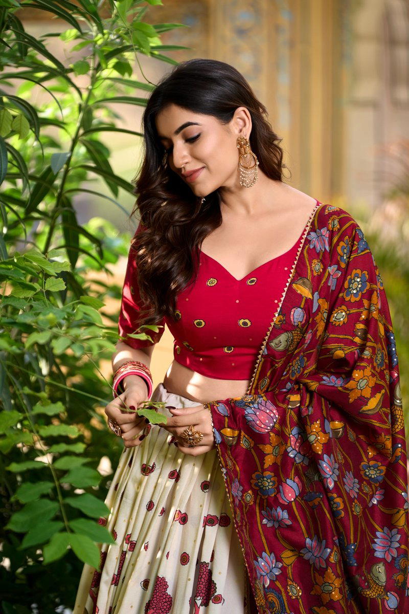 LNB MUSAFIR 1219 DESIGNER SILK LEHENGA CHOLI WHOLESALER IN INDIA 1