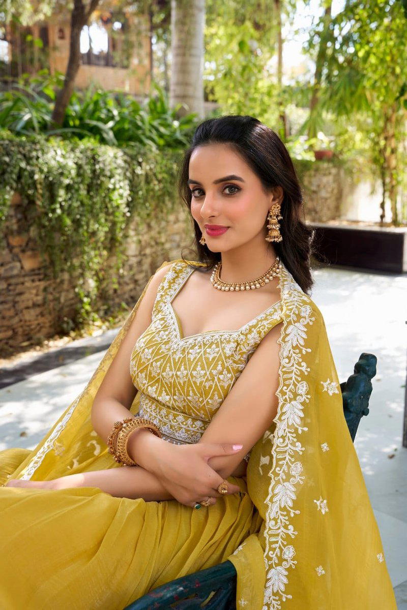 LNB MANDIRA 1429 YELLOW DESIGNER LEHENGA CHOLI WHOLESALER IN INDIA 1