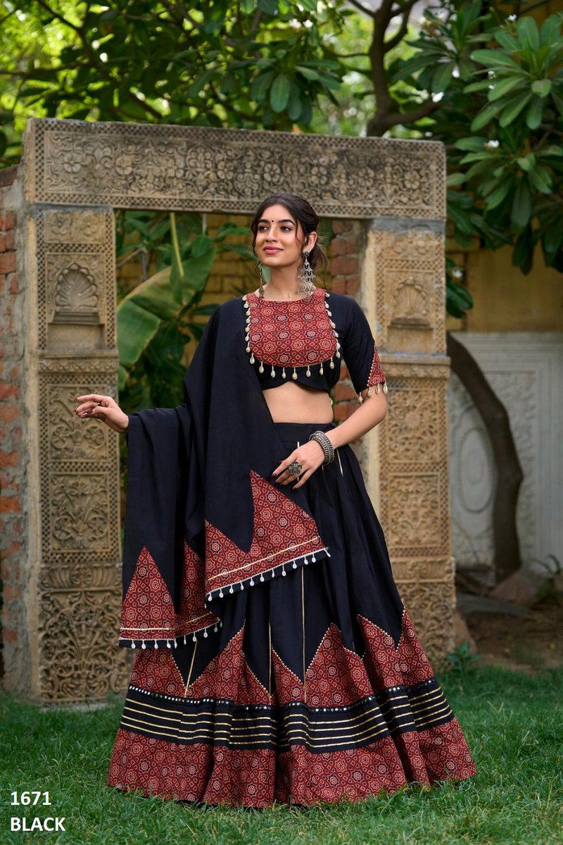 AAWIYA PRATYAKSHA 1671 BLACK DESIGNER LEHENGA CHOLI WHOLESALER IN INDIA 1