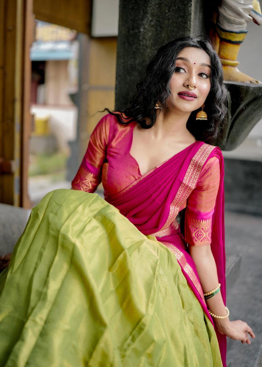 AAWIYA KASHVI 2001 PISTA DESIGNER KANCHIPURAM LEHENGA CHOLI WHOLESALER IN INDIA 1