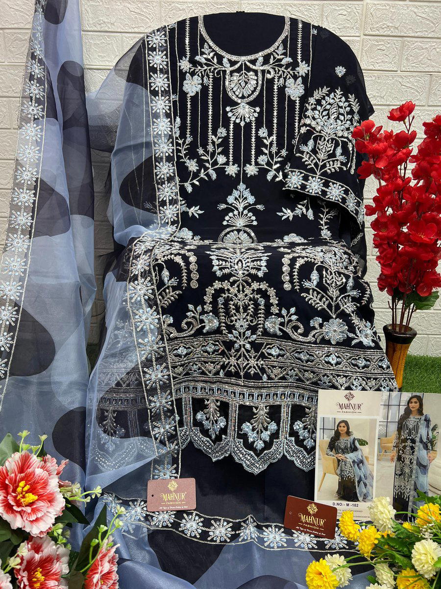 D.NO. 40002 BY MAHNUR EMBROIDERY SALWAR KAMEEZ WHOLESALER IN INDIA 1