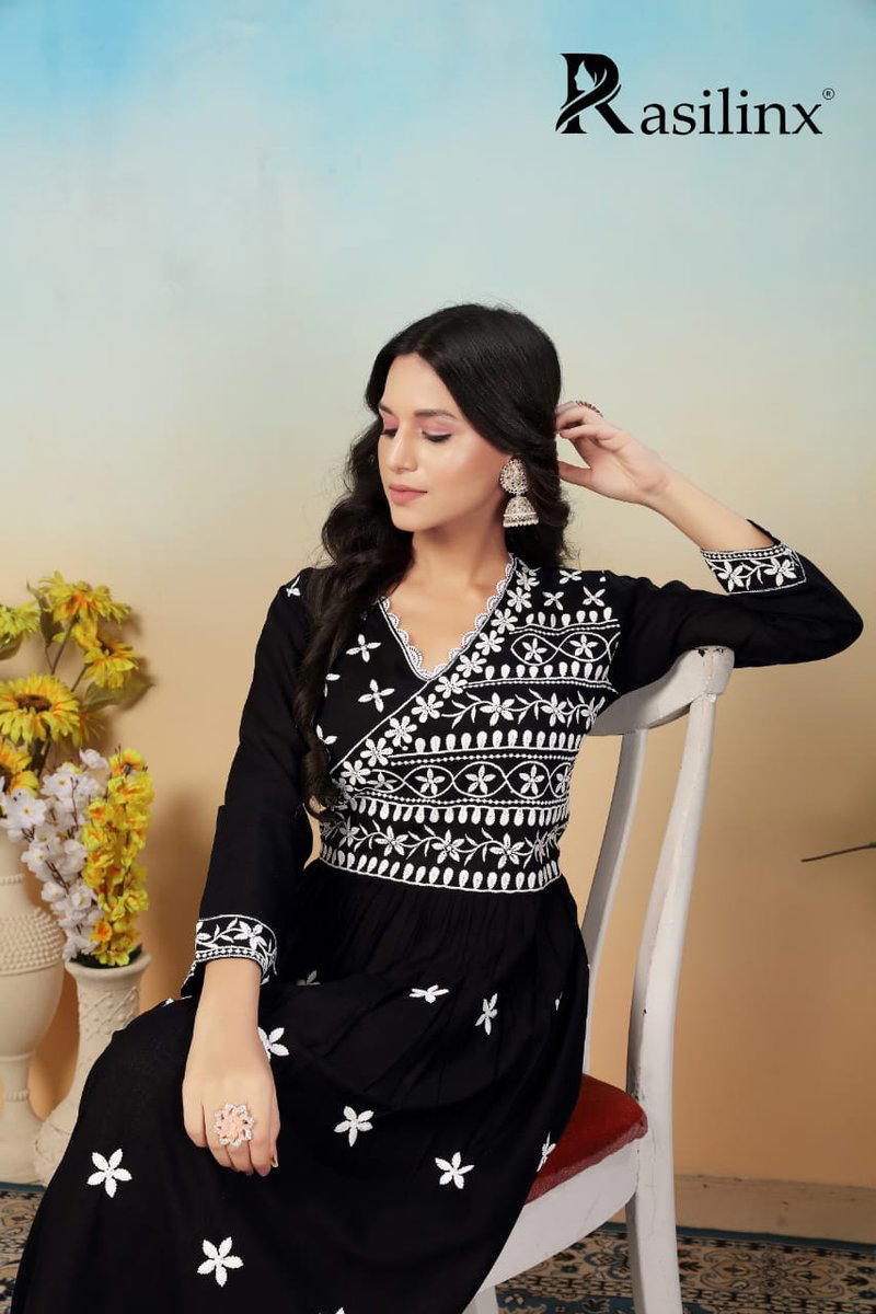 RASILI NX SUI DHAGA VOL-04 5104A TO 5104D DESIGNER GOWN WHOLESALER IN INDIA 1