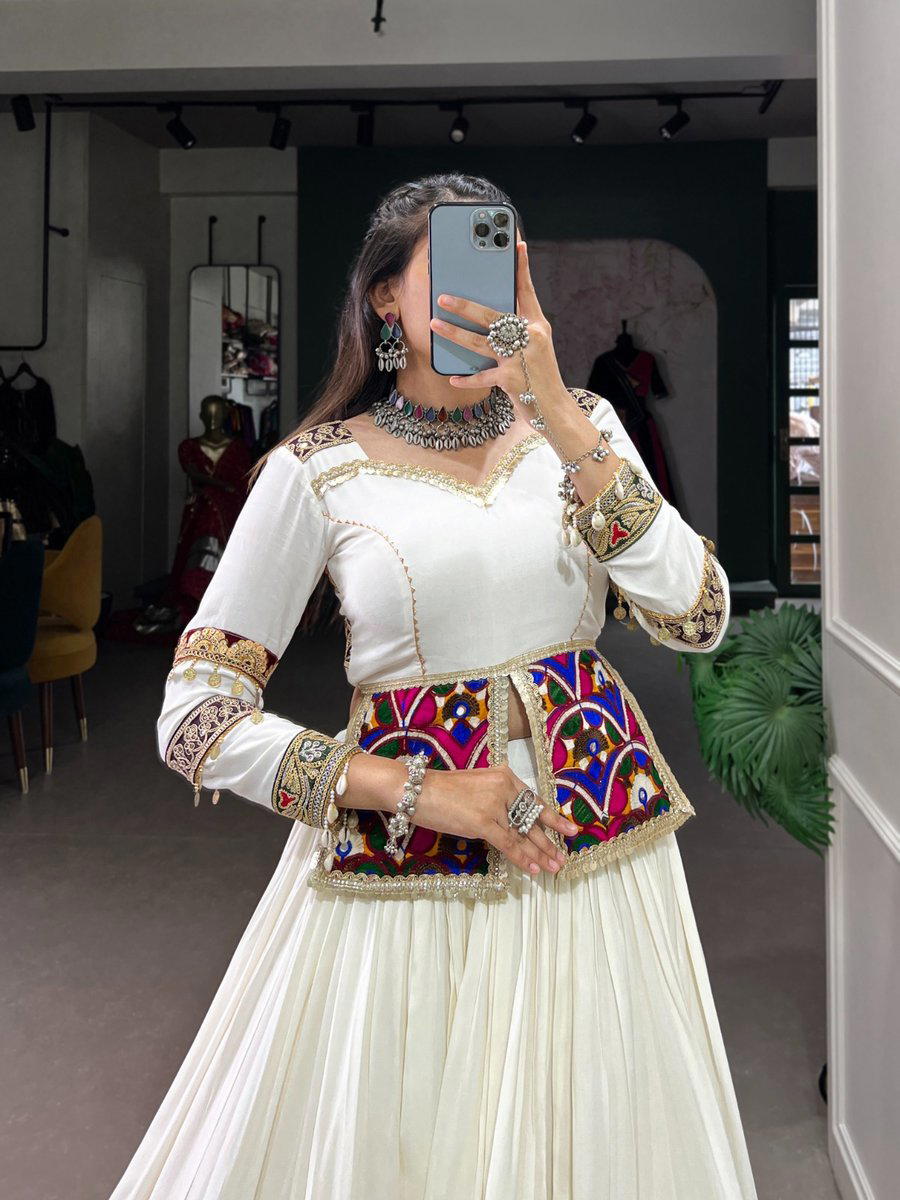 NNK 1704WHT BY SAGAR IMPEX DESIGNER LEHENGA CHOLI WHOLESALER IN INDIA 1