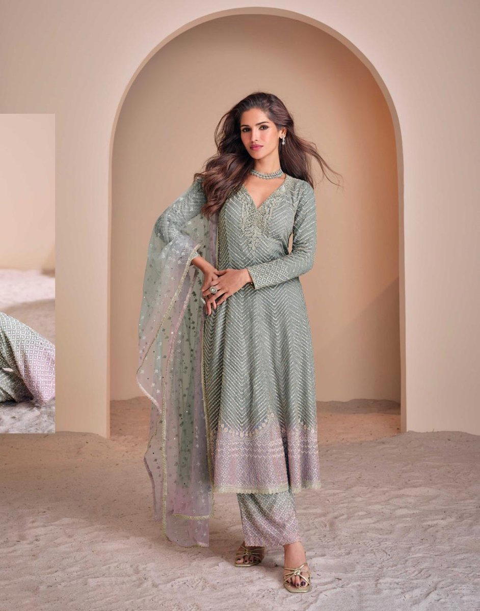 AAYNA 5672 BY SAYURI DESIGNER PARTYWEAR SUIT WHOLESALER IN SURAT 1
