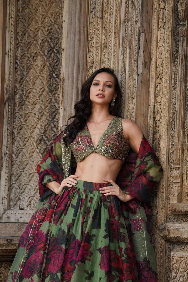 DN 354 BY QRC DESIGNER ORGANZA LEHENGA CHOLI WHOLESALER IN INDIA