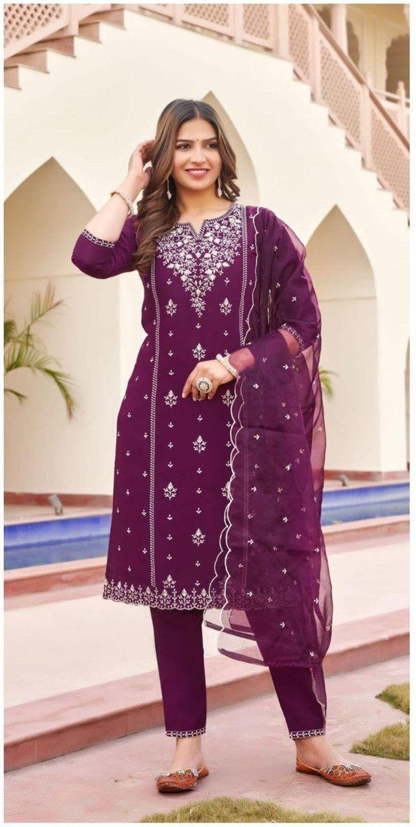 PINK CITY BY MAHEK KURTIS DESIGNER SALWAR SUIT WHOLESALER IN INDIA 1