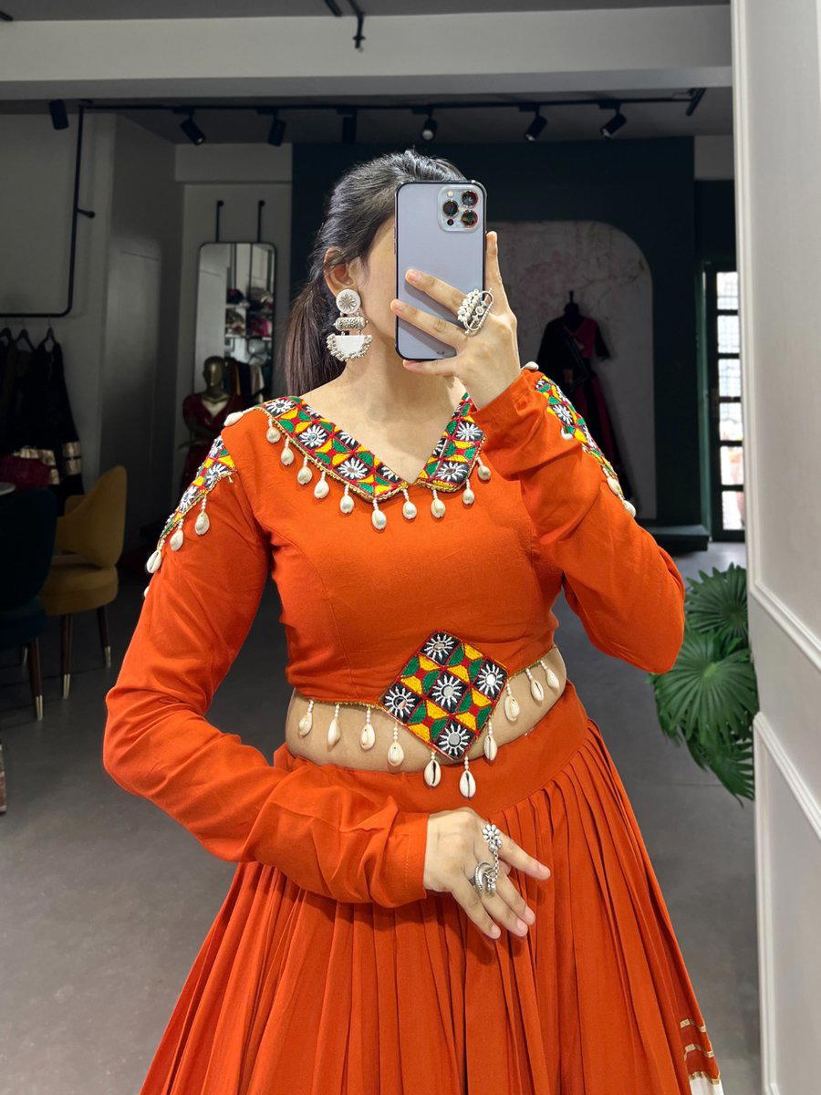 NNK1678ONG BY SAGAR IMPEX DESIGNER LEHENGA CHOLI WHOLESALER IN INDIA 1