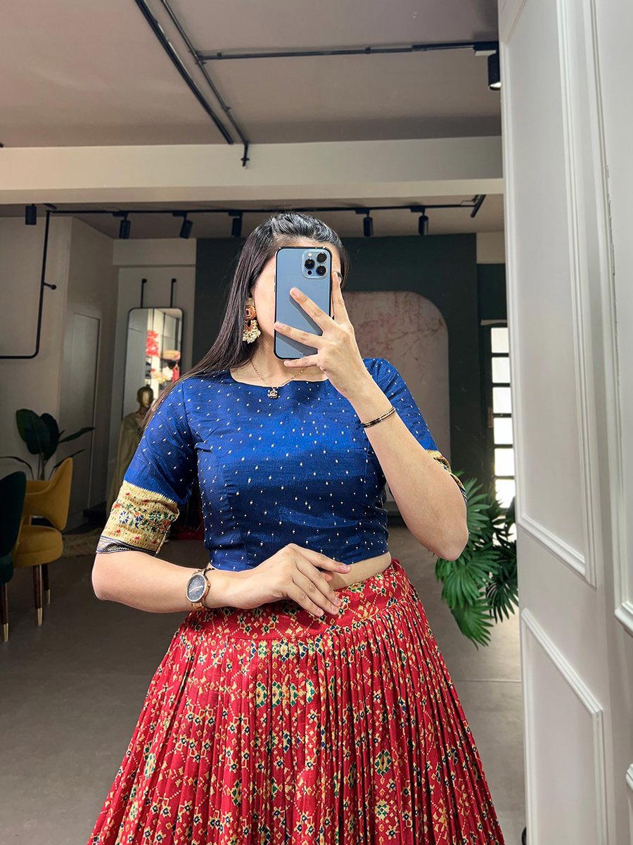 NNK 1114 BY SAGAR IMPEX DESIGNER SILK LEHENGA CHOLI WHOLESALER IN INDIA 1