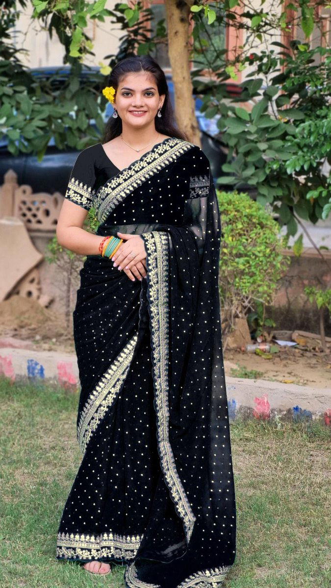 DN HD 99 BY SAGAR IMPEX DESIGNER GEORGEET SAREE WHOLESALER IN SURAT 1