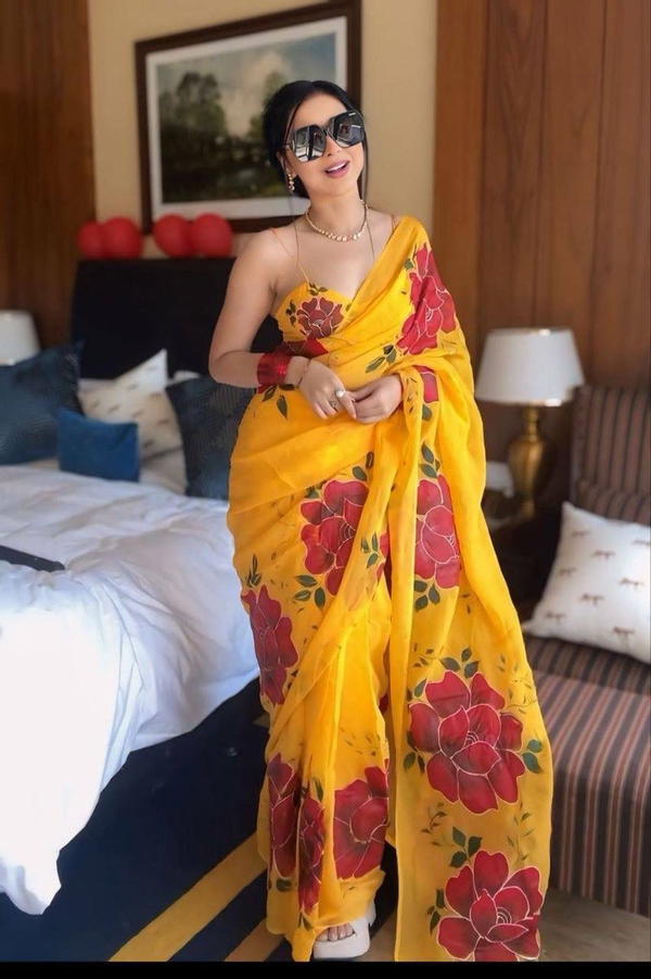 SF 703 BY SF DESIGNER GEORGETTE SAREE WHOLESALER IN INDIA
