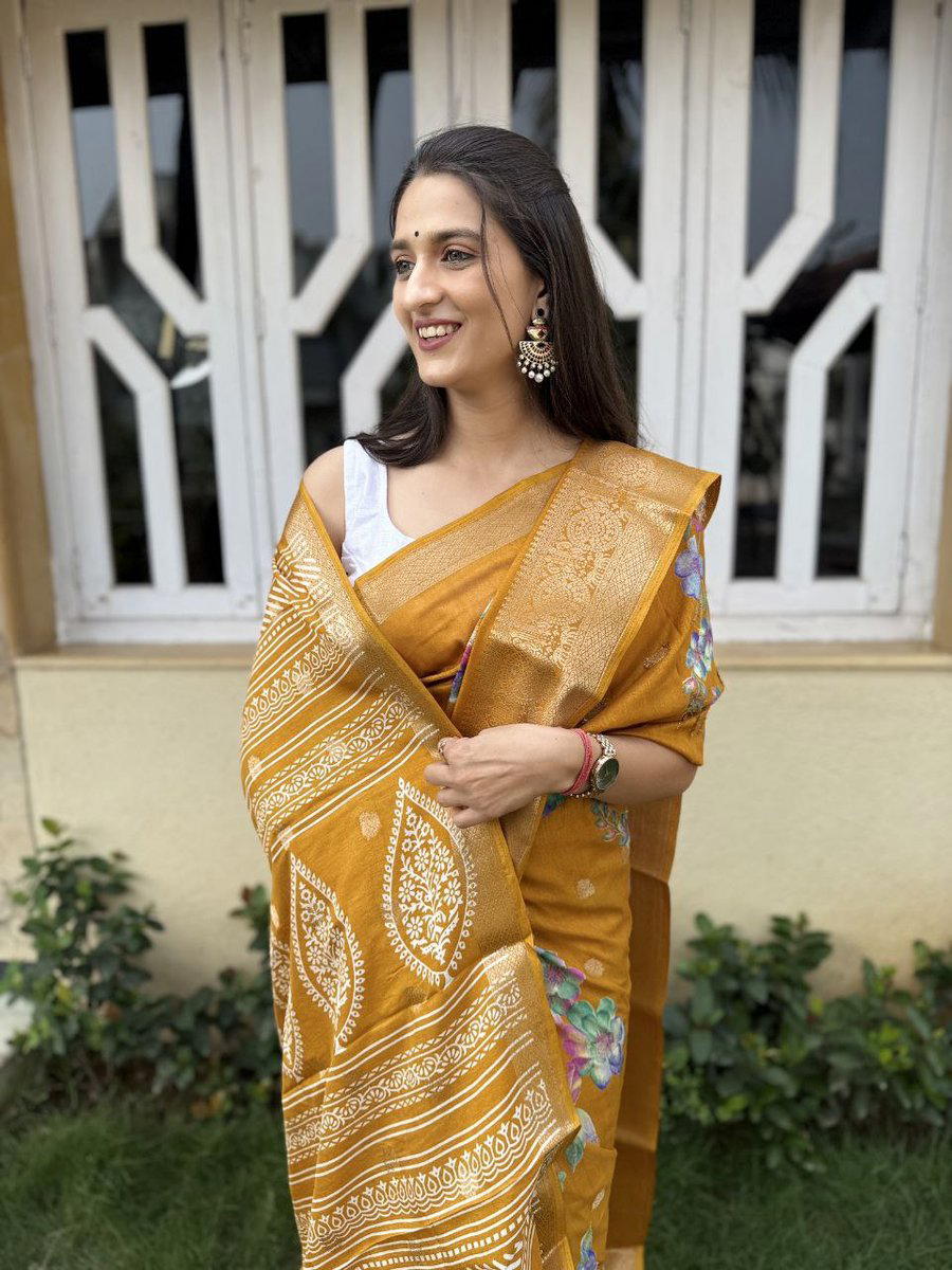 MIRA BELA DOLA SILK JACQARD BUTTI ALL OVER MB099 TO MB104 DESIGNER SILK SAREE WHOLESALER IN INDIA 1