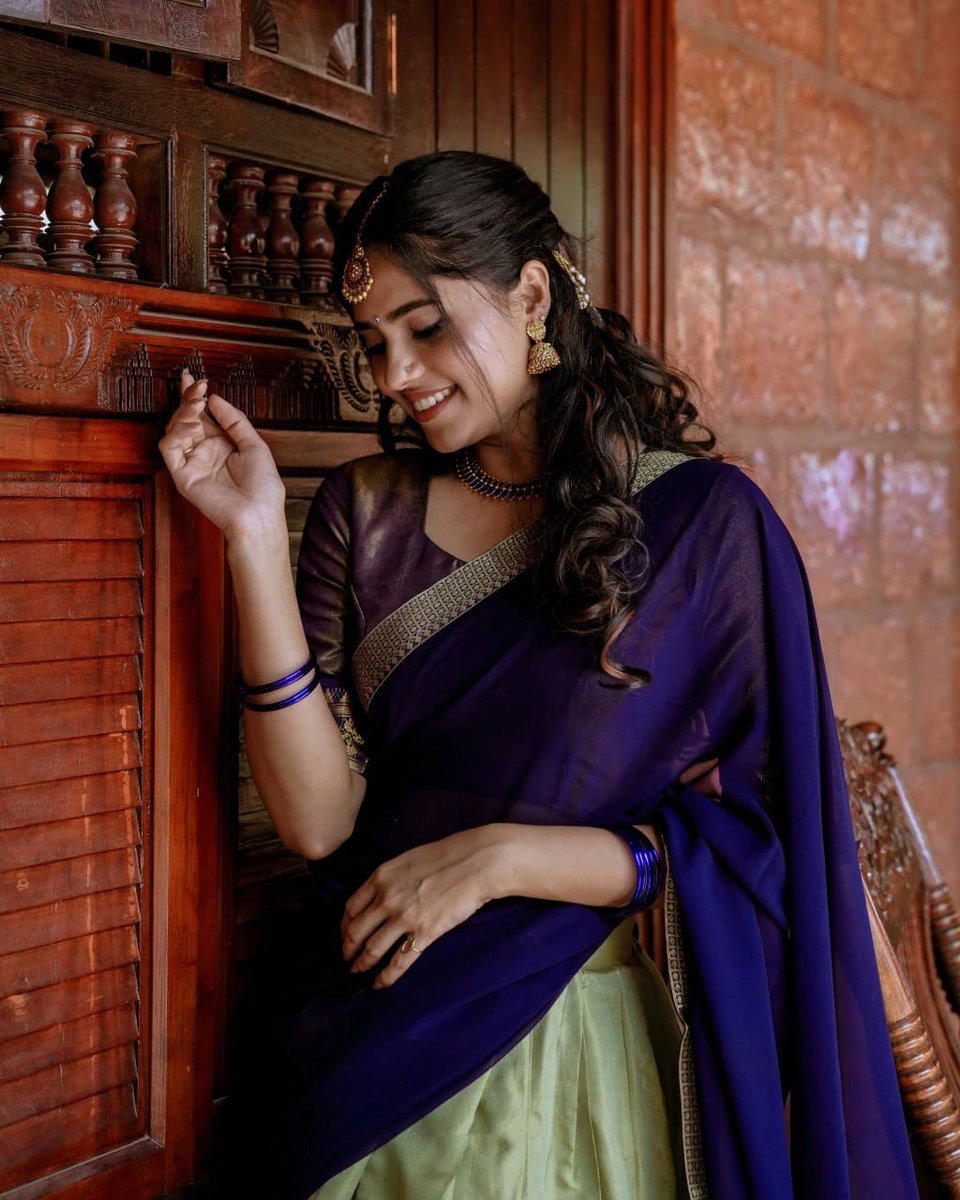 SUVARNA BY LNB DESIGNER LEHENGA SAREES WHOLESALER IN INDIA 1