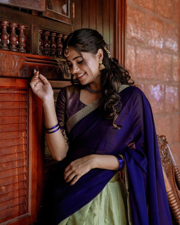 SUVARNA BY LNB DESIGNER LEHENGA SAREES WHOLESALER IN INDIA
