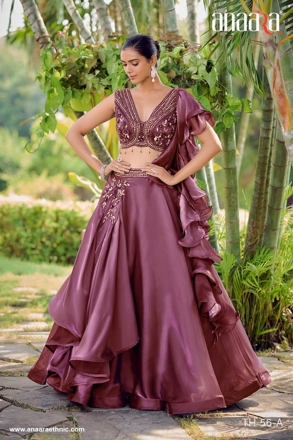 CROP TOP BY TATHASTU SILK LEHENGA CHOLI MANUFACTURER IN INDIA