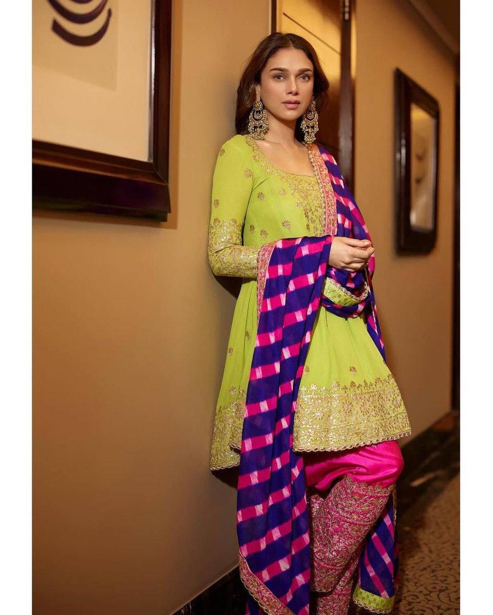 KD 1455 BY SAGAR IMPEX FAUX GEORGETTE BOLLYWOOD SUIT WHOLESALER IN INDIA 1