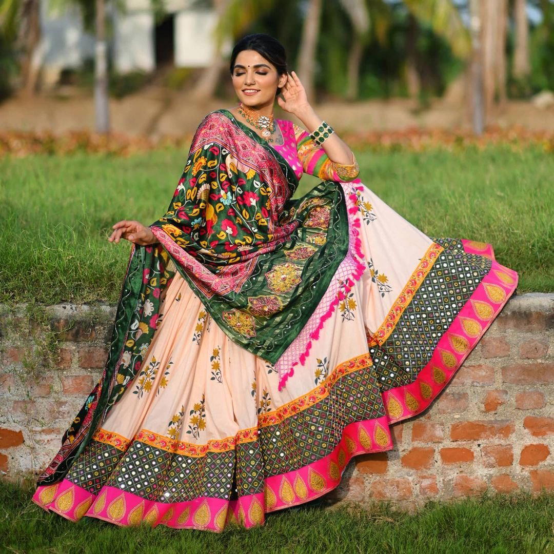 DT 1335 BY SAGAR IMPEX SOFT BUTTER SILK FANCY DIGITAL PRINT LEHENGA CHOLI SUPPLIER IN INDIA 1