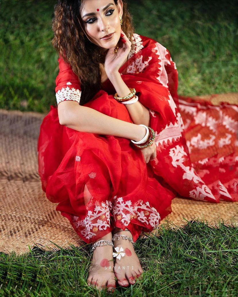 BT 1204 BY BT DESIGNER BOLLYWOOD SAREE WHOLESALER IN INDIA 1
