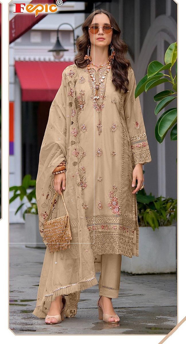 D.NO 1376 BY AASTHA DESIGNER PAKISTANI SALWAR SUIT WHOLESALER IN INDIA 1