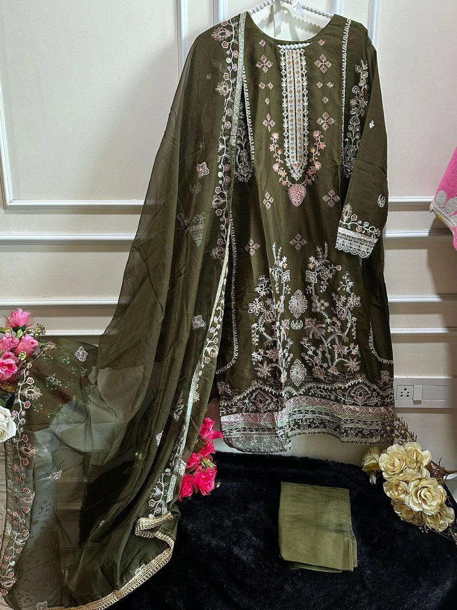 DN 381 BY ZIAAZ DSIGNES DESIGNER ORGANZA SALWAR SUIT WHOLESALER IN INDIA 1