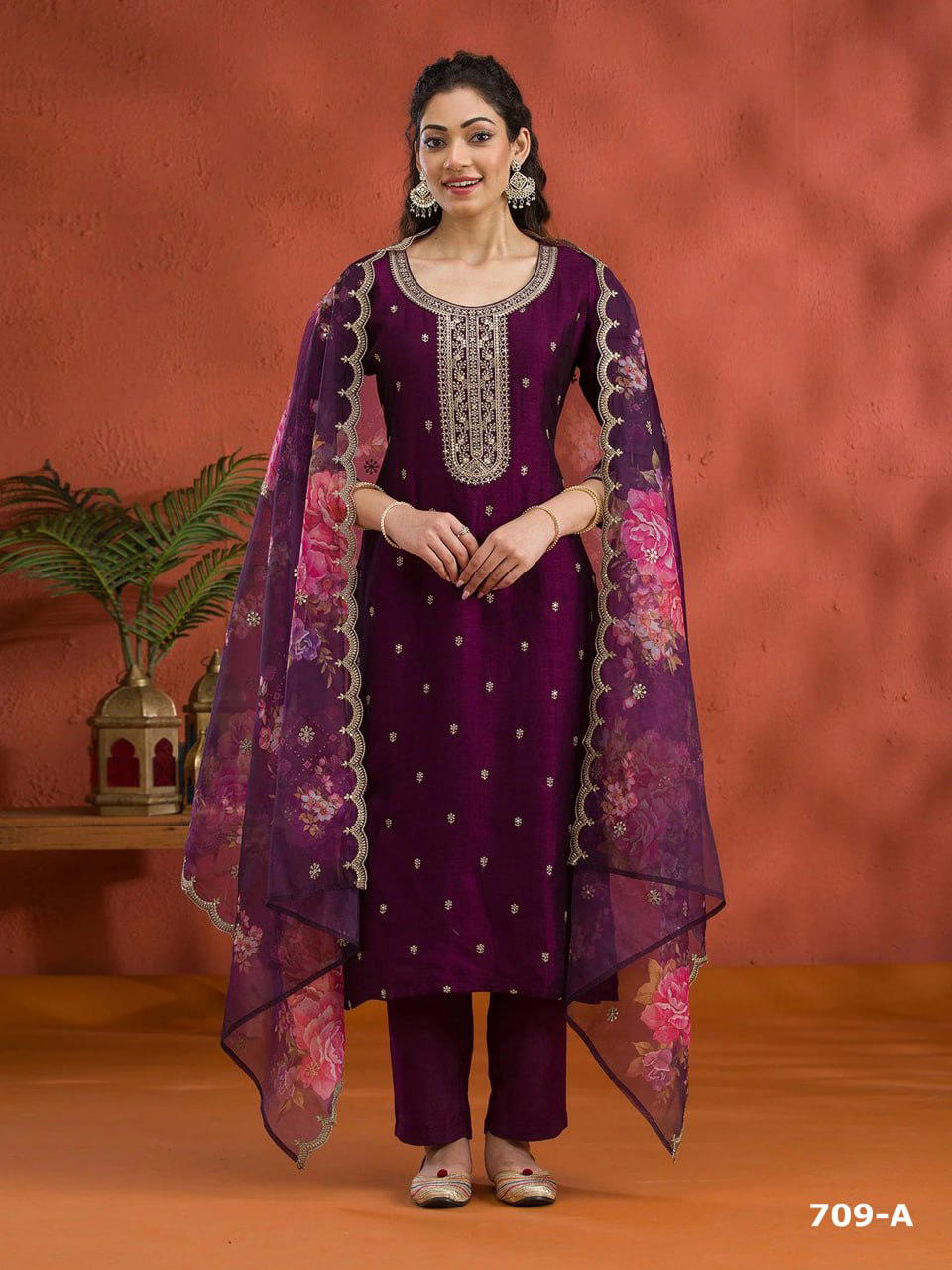 Sitarah 709 By Om Sai Designer Salwar Kameez Wholesaler In India 1