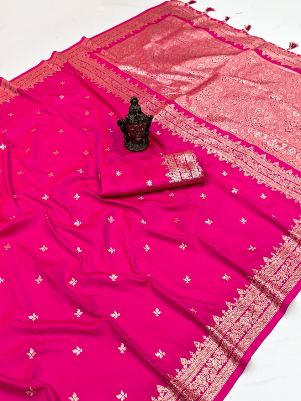 Leaf By Gk Trendz Designer Premium Silk Saree Wholesaler In India 1