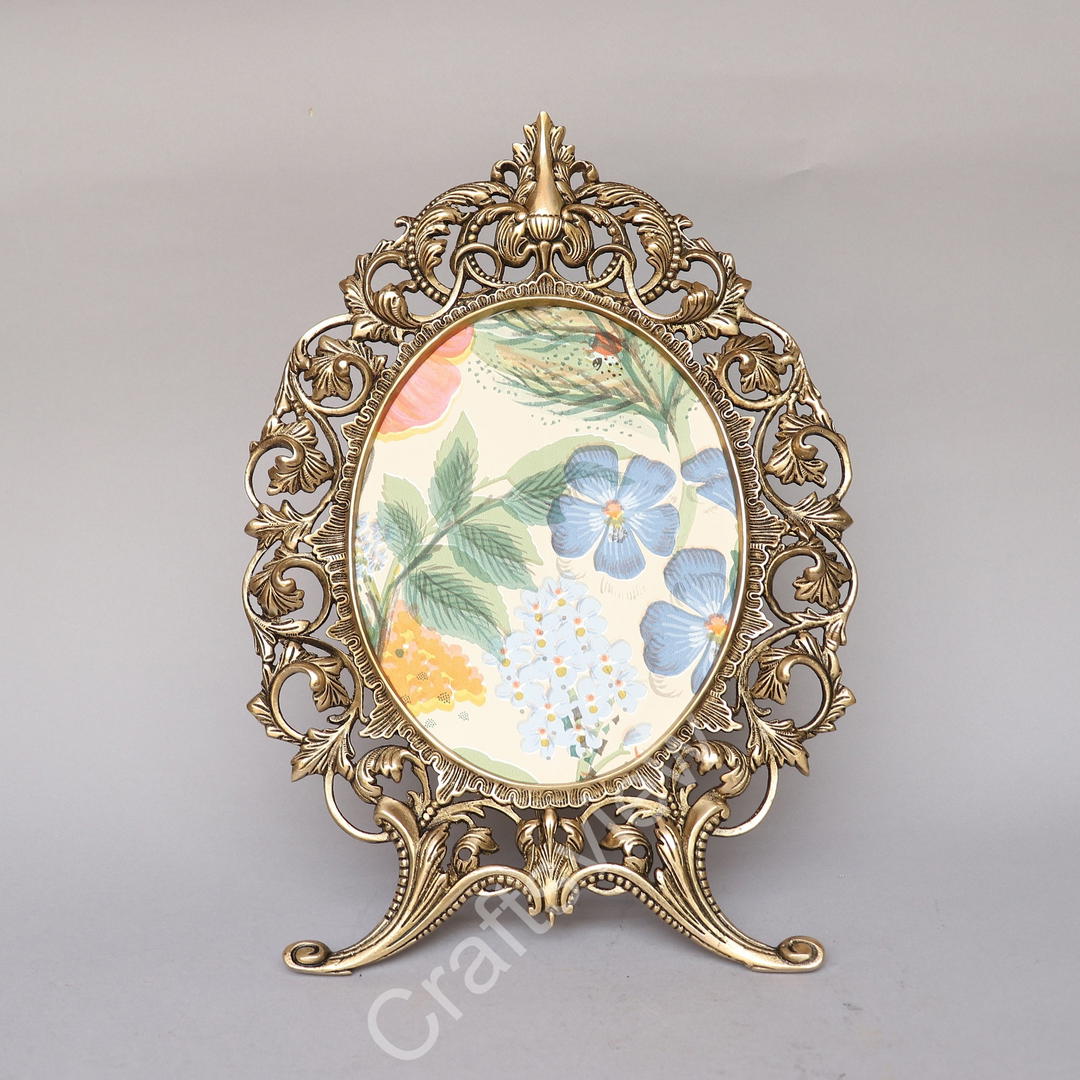 Beautiful Brass Photo Frame | memories it holds 1