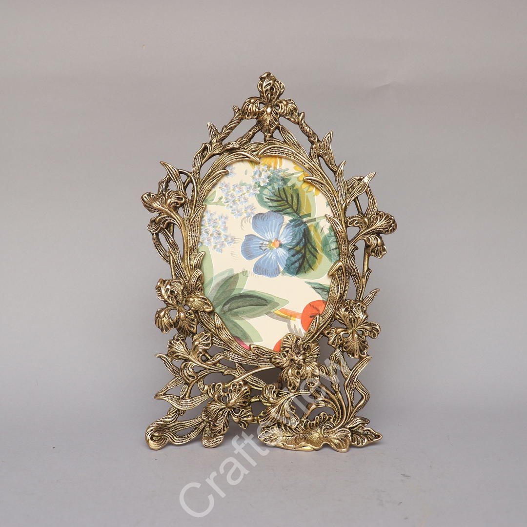 Beautiful Brass Photo Frame | memories it holds 36cm 1