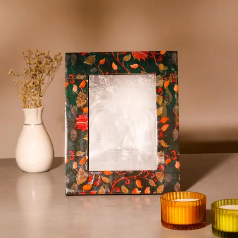 Kalamkari Photo Frame – Decorative Wooden Picture Frame