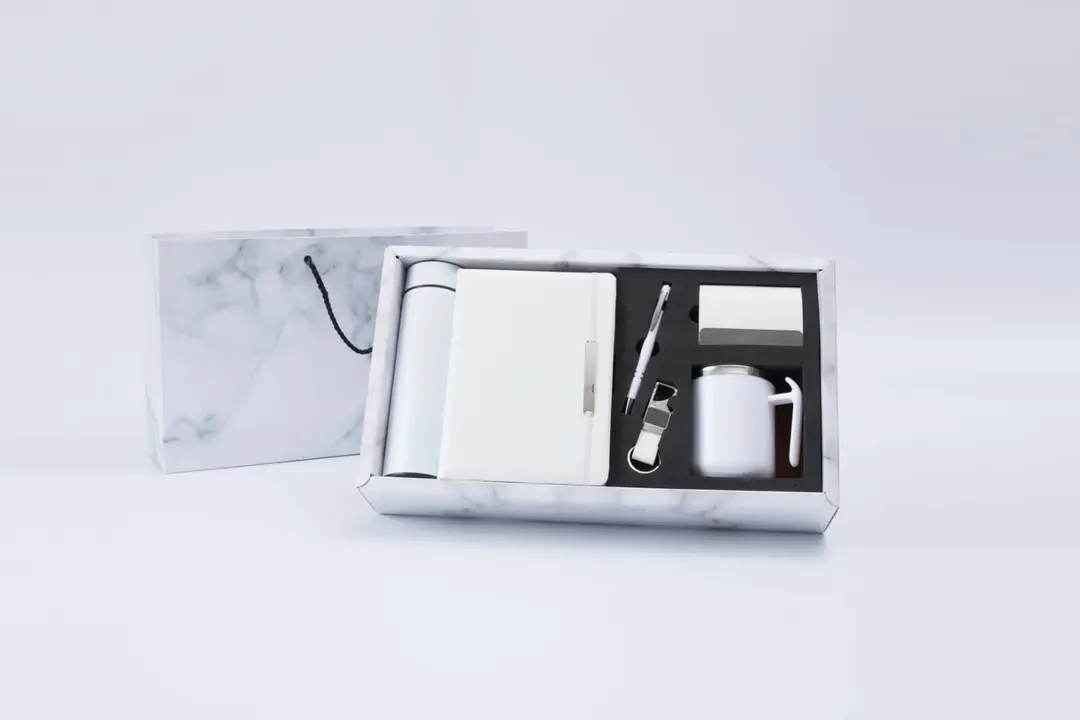 White Marble Edition Gift Set 1