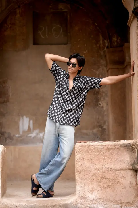 GULIKA - HALF SLEEVES SHIRTS